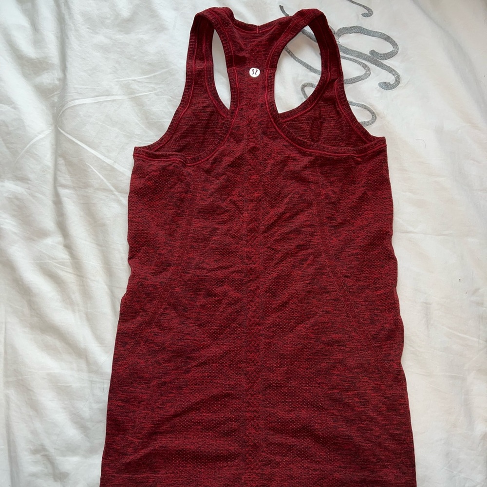 Red lululemon tank